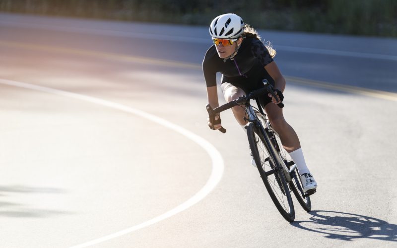 Cyclistes et douleurs : pourquoi consulter un ostéopathe ?